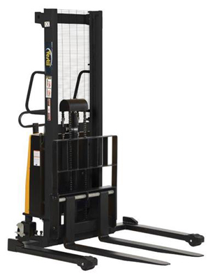 Stacker dengan Pengangkat Bertenaga